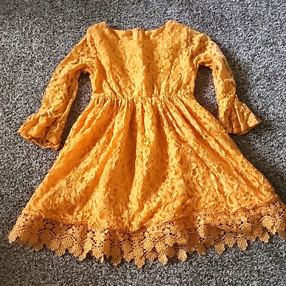 Size 6 beautiful dress girls